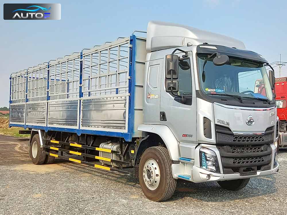 Xe tải Chenglong M3 thùng mui bạt 8 tấn dài 8.2 mét và 9.9 mét
